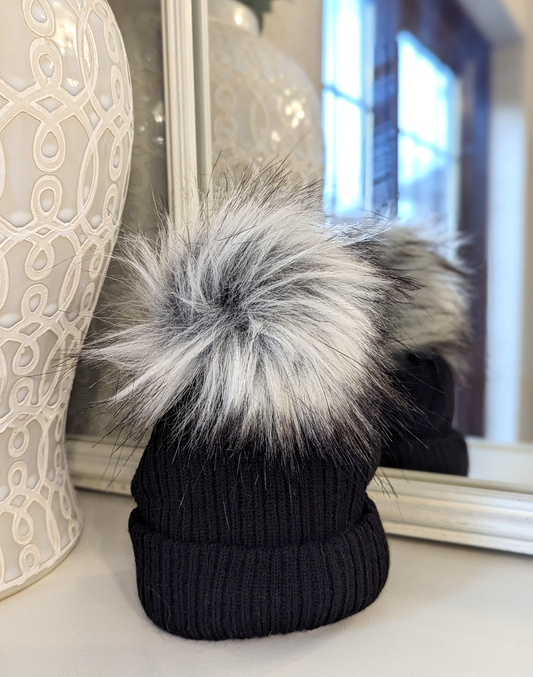 Single Pom Hat Black Small/Medium