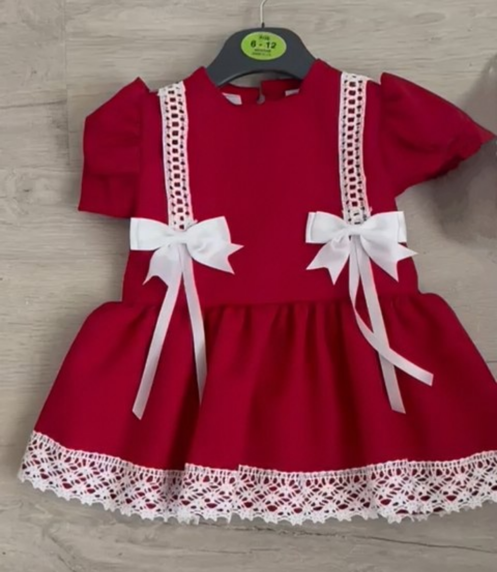 Red short sleeve dress