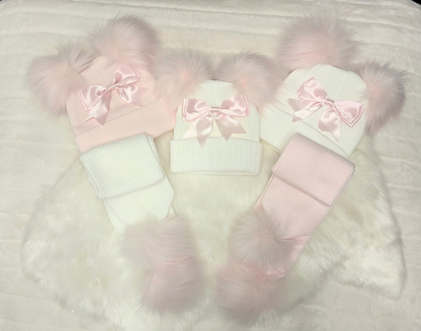 Double Pom Scarf Pink & White