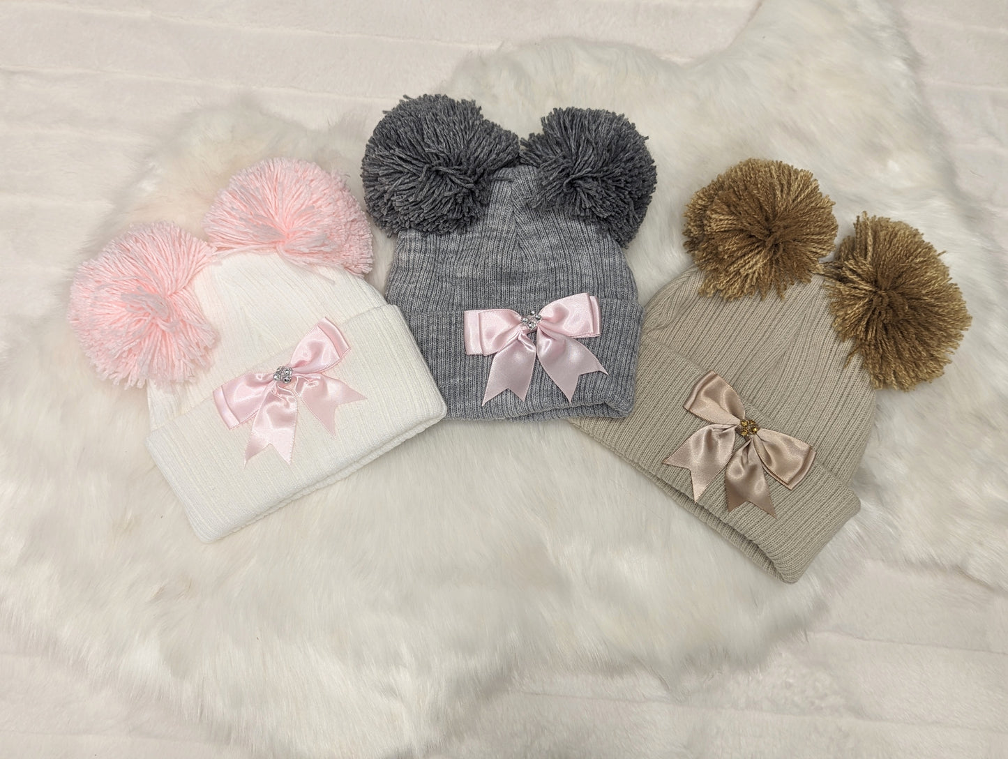 Knitted Pom & Bow Hat Grey