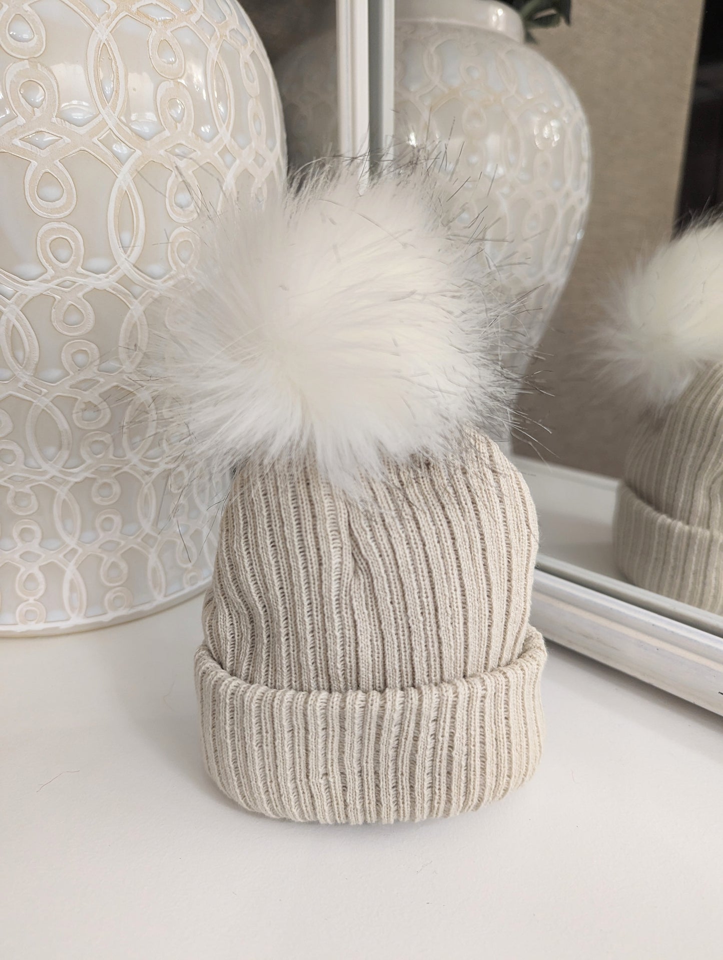 Single Pom Hat Beige Small/Medium