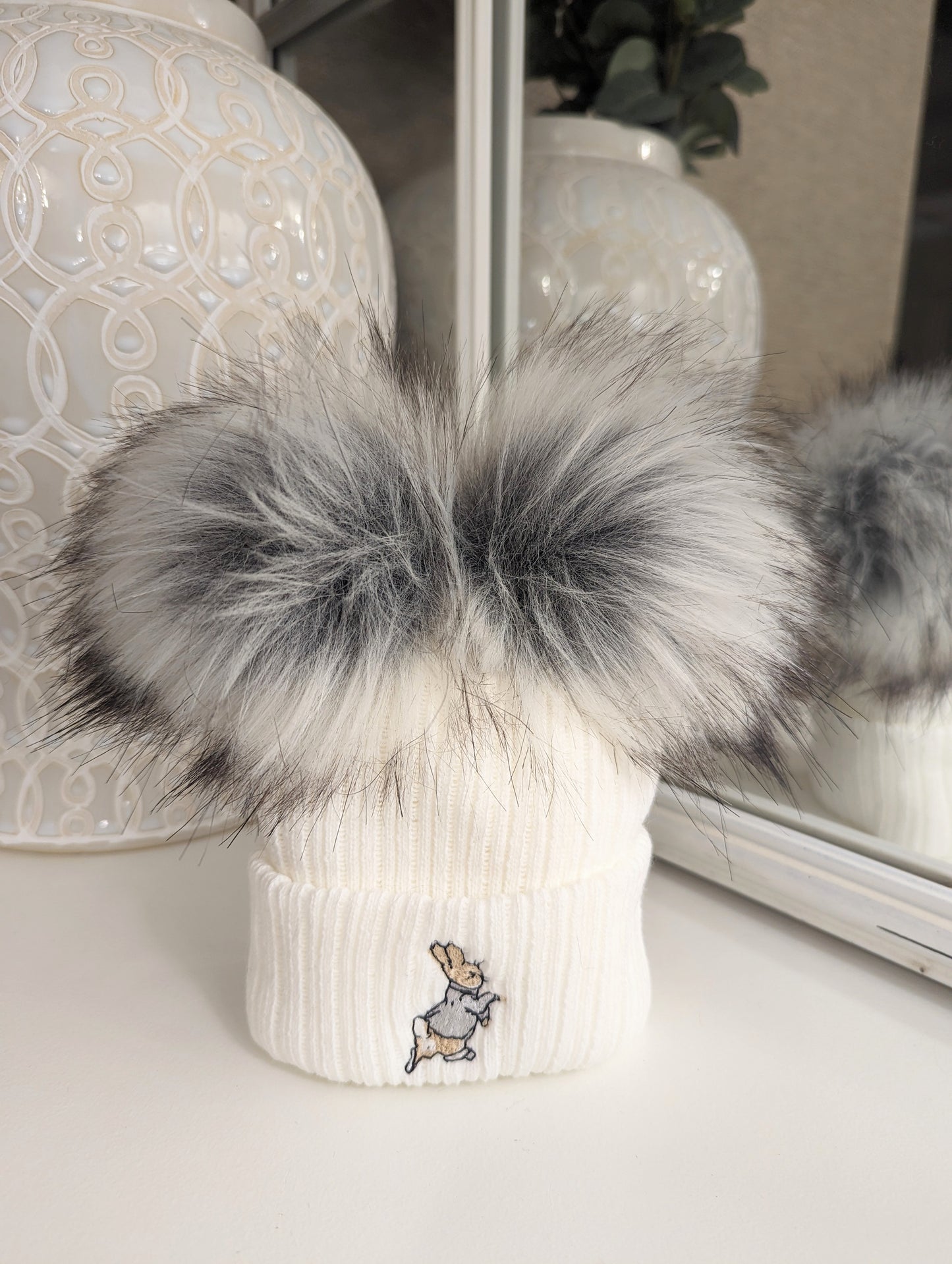 Rabbit Double Pom Hat white/grey