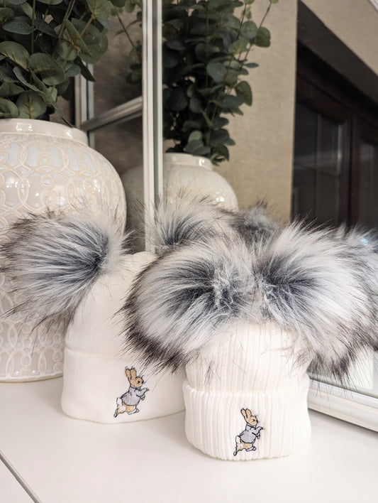 Rabbit Double Pom Hat white/grey