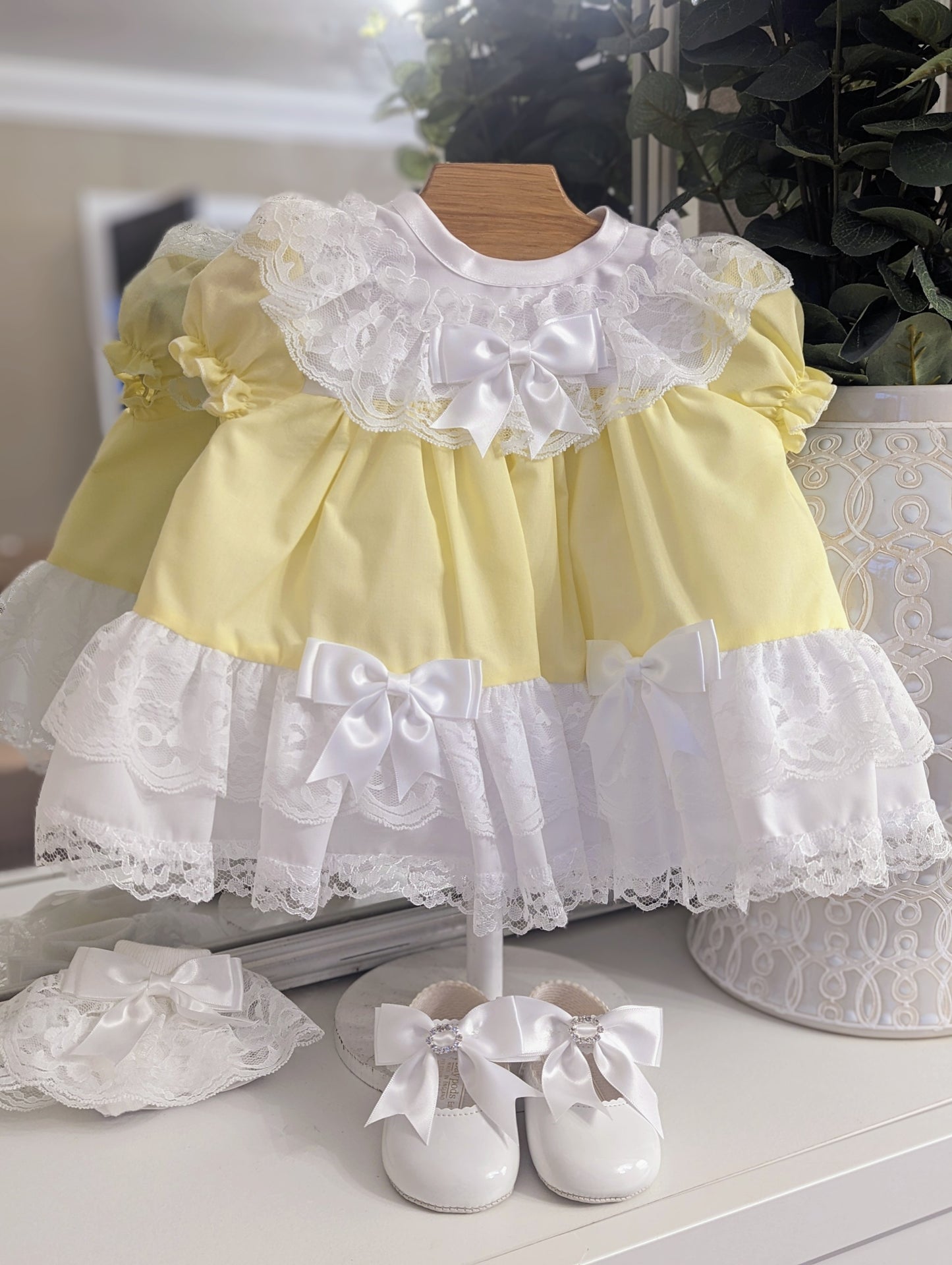 Yellow bow dress